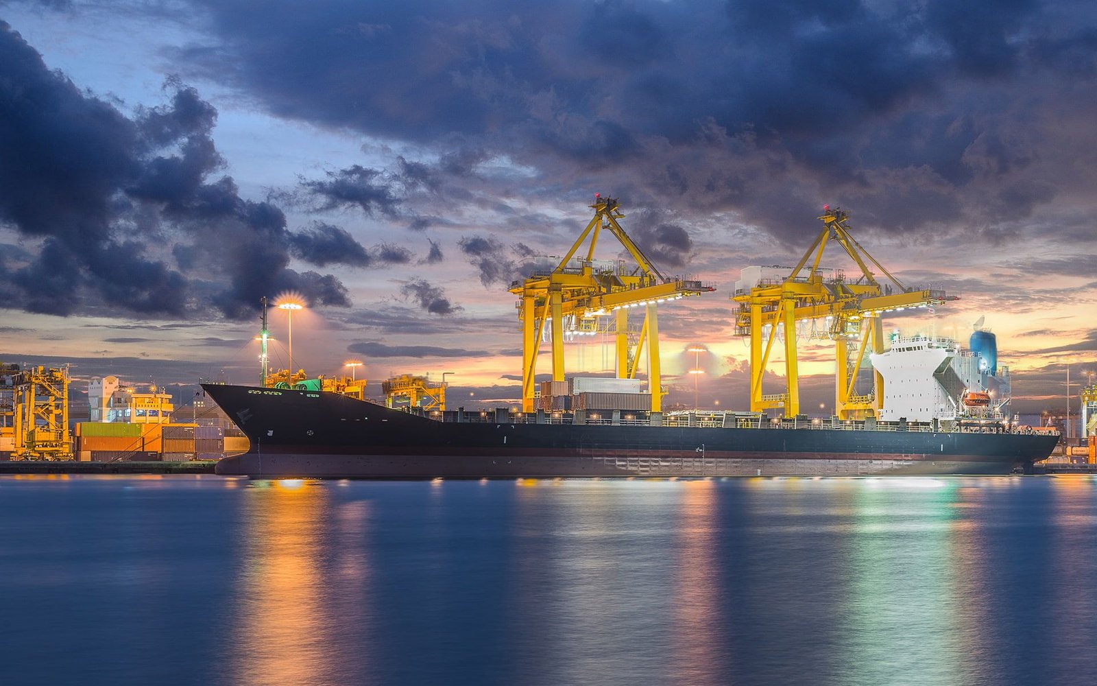 Read more about the article Powerful Vessels With Expert Marine Services