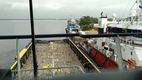 Read more about the article How Marine Engineering Services in Kuwait Support the Shipping Industry