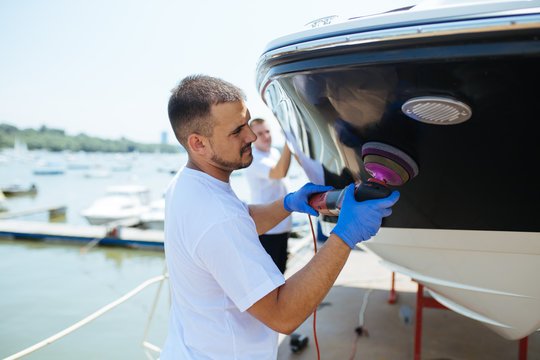 Read more about the article Key Benefits of Professional Marine Engineering Services in Kuwait