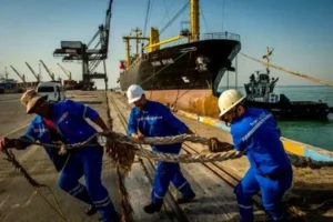 Read more about the article Strong Marine Engine Performance Starts with Expert Care and Trusted Support